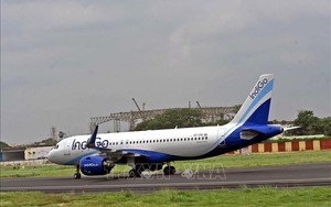 Máy bay của Ấn Độ hạ cánh khẩn cấp vì đe dọa đánh bom
