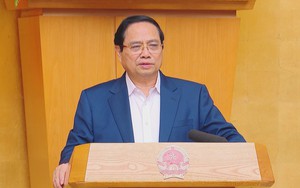 Việt Nam vững vàng trong bối cảnh bị "tác động kép"