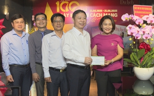 Đoàn đại biểu TP.HCM thăm, chúc mừng cơ quan báo chí