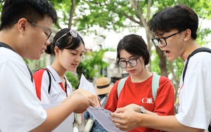 Giáo viên nhận xét đề thi môn tự chọn: Tiếng Anh phân hóa cao, đề "môn mới" vừa sức