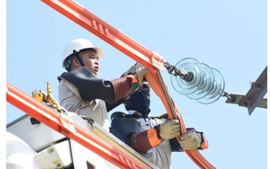 TP.HCM nỗ lực cấp điện ổn định mùa mưa bão