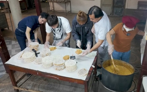 Long Vũ sung sướng khi về nhất nhờ kẹo cu đơ