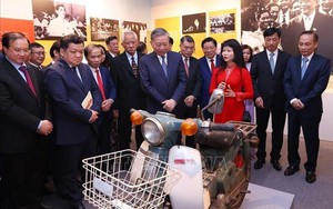 Tổng Bí thư Nguyễn Văn Linh - Cuộc đời và sự nghiệp