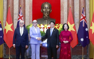 Chủ tịch nước và Phu nhân chủ trì lễ đón Toàn quyền Australia và Phu quân