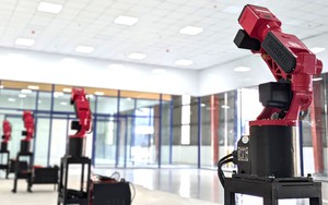 CT UAV - Sốc với nhà máy đúc Conposite tự tiến hoá