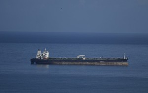 Thủ hiến Scotland phản ứng mạnh với sự xuất hiện của tàu chở dầu treo cờ Nga bị Mỹ thu giữ