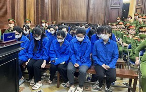 Xét xử 100 bị cáo trong đường dây làm giả 220.000 phiếu thử nghiệm sản phẩm, trong đó có cả kẹo Kera và sữa Hiup