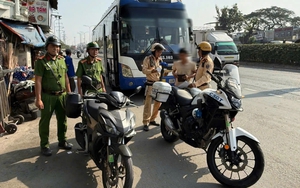 Nhiều tài xế bất ngờ vì loạt lỗi xe khách bị CSGT TP. Hồ Chí Minh phạt nặng