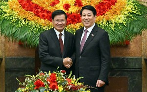 Chủ tịch nước Lương Cường hội kiến Tổng Bí thư, Chủ tịch nước Lào Thongloun Sisoulith