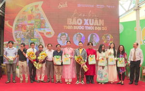 Triển lãm "Báo xuân tiến bước thời đại số" lan tỏa giá trị văn hóa báo chí