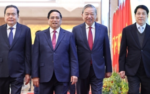 Tổng Bí thư Tô Lâm và các đồng chí lãnh đạo chủ chốt dự Hội nghị toàn quốc Chính phủ và chính quyền địa phương