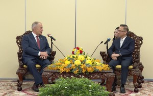 Lãnh đạo Thành ủy TP. Hồ Chí Minh tiếp Chủ tịch Đảng Công nhân Hungary