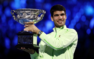 Carlos Alcaraz lần đầu vô địch Australia mở rộng