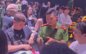 Đột kích quán bar phường Cầu Ông Lãnh phát hiện 17 trường hợp dương tính ma túy