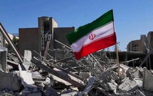 Iran và Israel tiếp tục không kích lẫn nhau