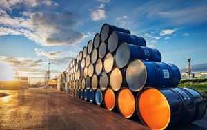 Giá xăng dầu hôm nay 16/4: Giá dầu thế giới biến động nhẹ