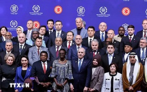 Chủ tịch Quốc hội Trần Thanh Mẫn cùng đoàn Việt Nam dự lễ khai mạc IPU-152