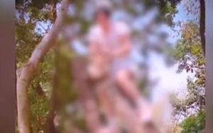 Thảo Cầm Viên Sài Gòn: Cảnh báo du khách không trèo lên tượng hưu cao cổ để chụp hình