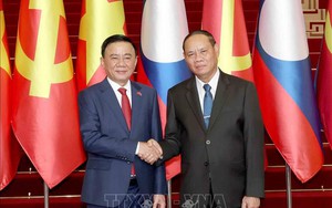 Thường trực Ban Bí thư Trần Cẩm Tú hội đàm với Thường trực Ban Bí thư Trung ương Đảng Nhân dân Cách mạng Lào