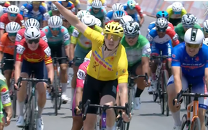 Khoảnh khắc chiến thắng chặng 7 của Marchuk Dzianis