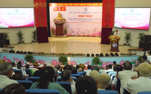 Phường Xuân Hòa trao Huy hiệu Đảng và lan tỏa việc học tập, làm theo Bác trên không gian mạng