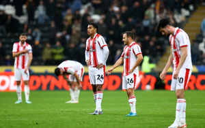 Southampton mất quyền dự trận tranh suất thăng hạng