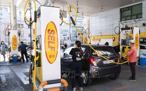 Giá dầu châu Á giảm xuống mức thấp nhất trong hai tuần
