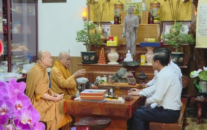 Lãnh đạo TP.HCM thăm, chúc mừng Đại lễ Phật đản tại Pháp viện Minh Đăng Quang