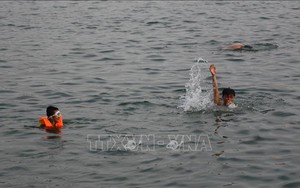 Mùa hè, cảnh giác nguy cơ đuối nước ở trẻ em