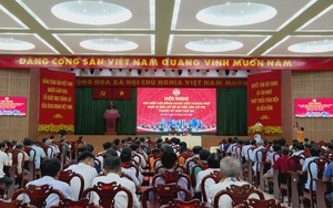 Cử tri các xã Bình Chánh kiến nghị nhiều vấn đề dân sinh, dự án Sing-Việt được đưa ra giám sát