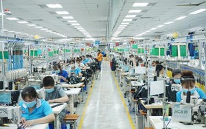 Công đoàn giữ mức đề xuất tăng lương tối thiểu vùng ngay từ đầu năm 2027