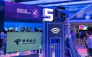 Điện thoại AI 'chiếm sóng’ triển lãm công nghệ Trung Quốc