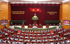 Các quyết sách được Trung ương thông qua phải tạo ra 4 bước chuyển chiến lược