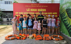 Công an TP. Hồ Chí Minh khai giảng lớp bơi, trang bị kỹ năng phòng chống đuối nước cho 250 học viên