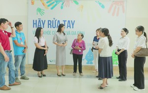 Công đoàn Đài Phát thanh và Truyền hình TP. Hồ Chí Minh thăm, tri ân Mẹ Việt Nam Anh hùng Lê Thị Bê
