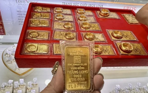 Giá vàng hôm nay (8/7): Giảm sâu