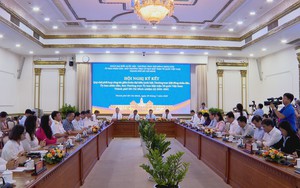 "Đã nói phải làm, đã hứa phải giữ lời" - TP. Hồ Chí Minh ký kết quy chế phối hợp, nâng cao hiệu quả hoạt động của hệ thống chính trị