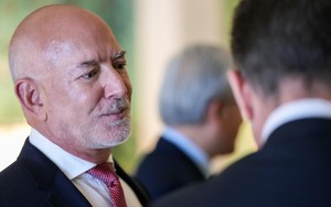 Jeff Bezos tiến gần thỏa thuận mua khoảng 1/3 cổ phần Liverpool