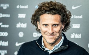 Diego Forlan tạm quyền dẫn dắt đội tuyển Uruguay