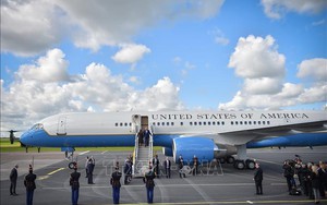 Tổng thống Trump lần đầu nói về vụ bí mật đổi máy bay