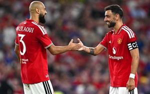 Manchester United thắng Leeds trên loạt luân lưu tại Dublin