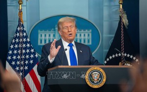 Tổng thống Trump hứa thưởng cho người dân nếu đảng Cộng hòa thắng bầu cử giữa kỳ