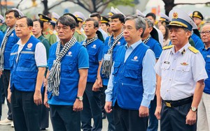 Đoàn đại biểu TP. Hồ Chí Minh lên đường thăm các đảo Tây Nam