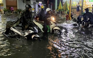 TP. Hồ Chí Minh: Cảnh báo mưa lớn diện rộng tại Nam Bộ, đề phòng ngập lụt và sạt lở