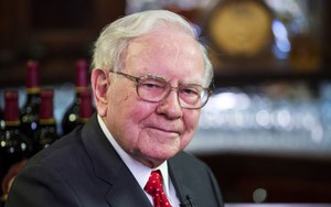 Tỷ phú Warren Buffett rời chức Chủ tịch Berkshire Hathaway