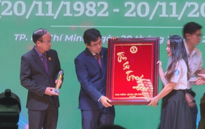 Trường Đại học Luật TP.HCM kỷ niệm 41 năm Ngày Nhà Giáo Việt Nam