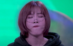 Thúy Nguyễn dùng “mỹ nhân kế” bất thành