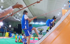 Mèo Ngầu không ngại thử thách