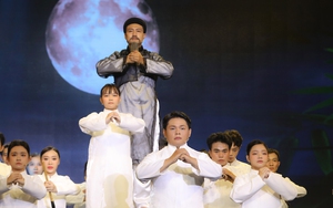 Quán quân "Chung sức chung lòng" mùa 1 gọi tên Thầy Ơi! Trò À…