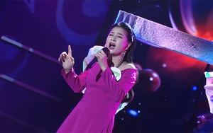 Cát Phượng mượn sân khấu "Ca sĩ bí ẩn" để "tái xuất"